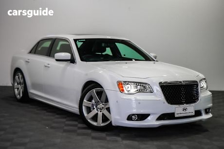 White 2013 Chrysler 300 Sedan Srt8