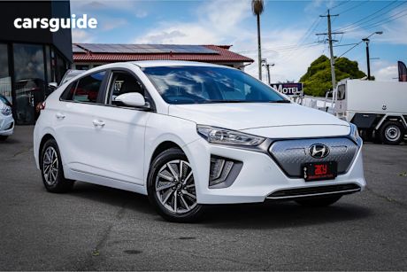 White 2022 Hyundai Ioniq Hatchback Electric Elite