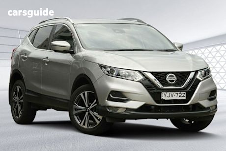Grey 2020 Nissan Qashqai Wagon St-L