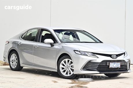 Silver 2021 Toyota Camry Sedan Ascent