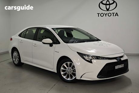 White 2021 Toyota Corolla Sedan Ascent Sport Hybrid