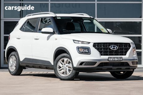 White 2025 Hyundai Venue Wagon