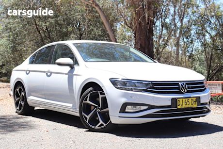 White 2021 Volkswagen Passat Sedan 140Tsi Business