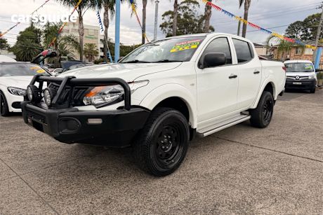White 2017 Mitsubishi Triton Dual Cab Utility Glx (4X4)
