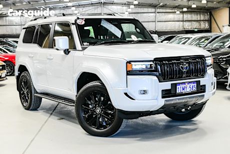 White 2025 Toyota Landcruiser Prado Wagon Kakadu