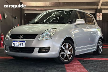 Silver 2008 Suzuki Swift Hatchback Re.1
