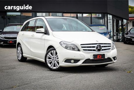 White 2014 Mercedes-Benz B180 Hatchback