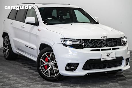 White 2017 Jeep Grand Cherokee Wagon Srt (4X4)