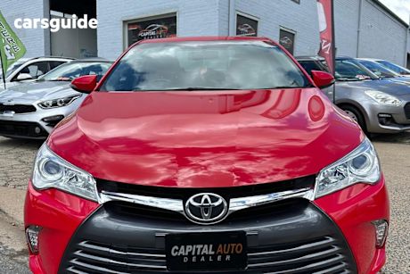 Red 2017 Toyota Camry Sedan Altise