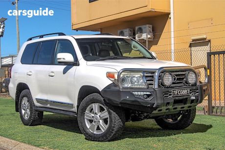 White 2013 Toyota Landcruiser Wagon Vx (4X4)