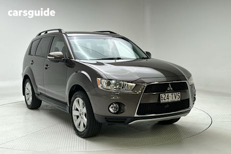Brown 2012 Mitsubishi Outlander Wagon Xls