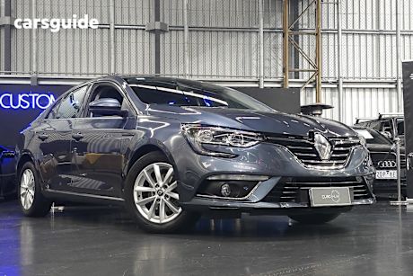 Grey 2018 Renault Megane Sedan Zen