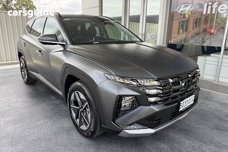 Green 2025 Hyundai Tucson Wagon Elite Hybrid (Awd)