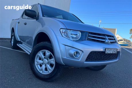 Silver 2015 Mitsubishi Triton Double Cab Utility Glx (4X4)