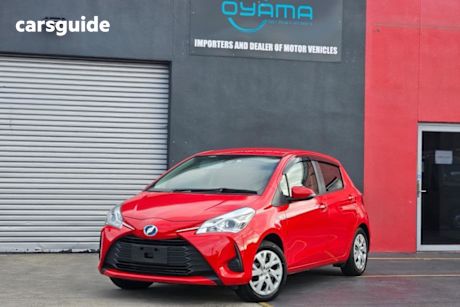 Red 2018 Toyota VITZ HYBRID Hatch U (HYBRID) NHP130