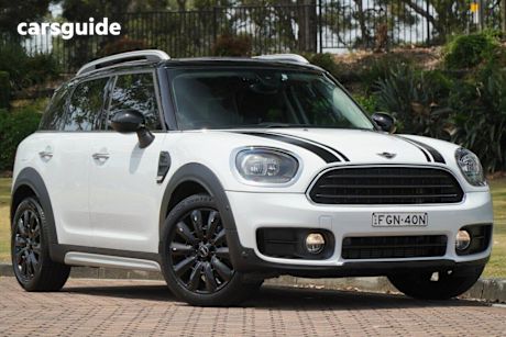White 2018 Mini Countryman Wagon Cooper