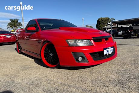 Red 2005 HSV Maloo Ute Tray R8 Z SERIES