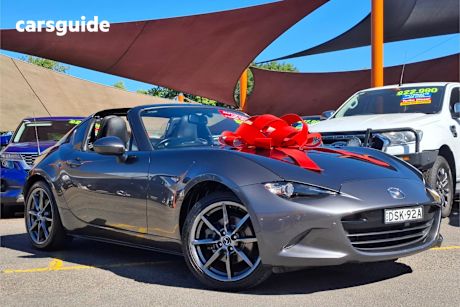 Grey 2017 Mazda MX-5 Roadster Gt