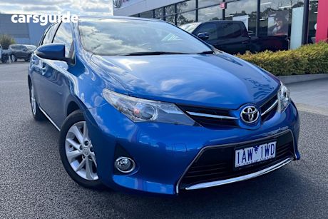 Blue 2013 Toyota Corolla Hatchback Ascent Sport