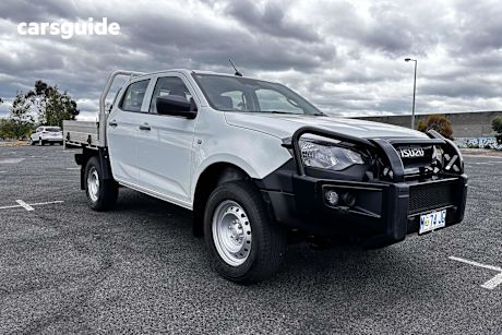 White 2025 Isuzu D-MAX Crew Cab Chassis Sx (4X4)