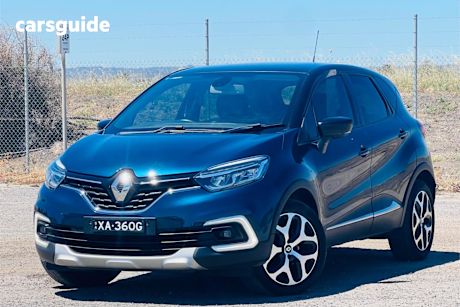 Blue 2018 Renault Captur Wagon Intens