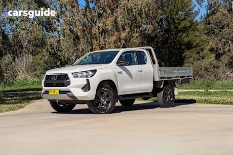 White 2024 Toyota Hilux X Cab Cab Chassis Sr (4X4)