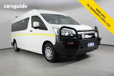 White 2020 Toyota HiAce Bus Commuter (12 Seats)