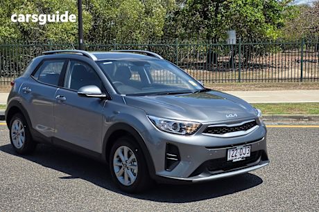 Brown 2025 Kia Stonic Wagon S