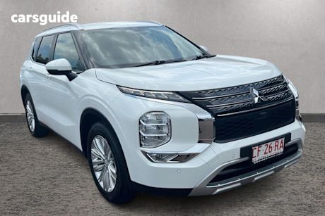 White 2023 Mitsubishi Outlander Wagon Ls 7 Seat (Awd)