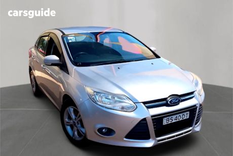 Silver 2013 Ford Focus Sedan Trend