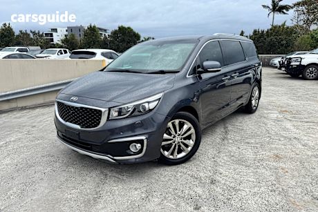 Grey 2017 Kia Carnival Wagon Platinum