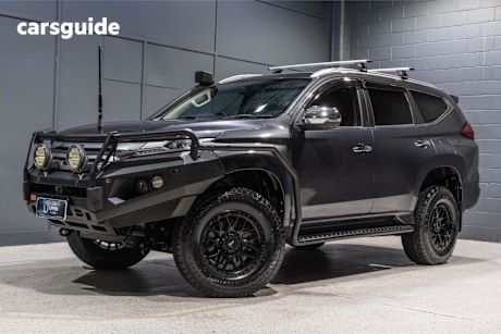 Grey 2021 Mitsubishi Pajero Sport Wagon Exceed (4Wd) 7 Seat