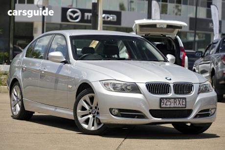 Silver 2011 BMW 320I Sedan Lifestyle