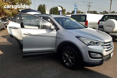 Silver 2012 Hyundai Santa FE Wagon Active (4X4)