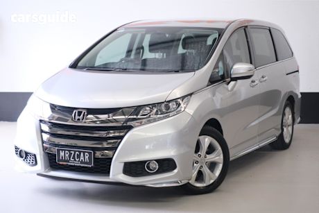 Silver 2019 Honda Odyssey Wagon Vti