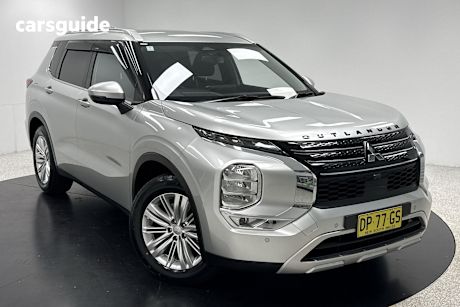 Silver 2021 Mitsubishi Outlander Wagon Ls 7 Seat (Awd)