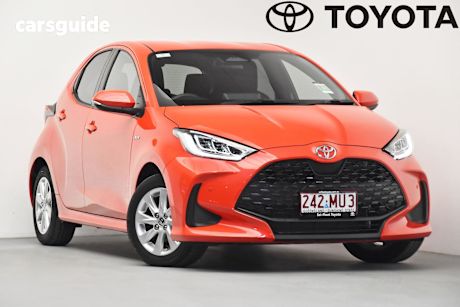 Red 2024 Toyota Yaris Hatchback Sx Hybrid