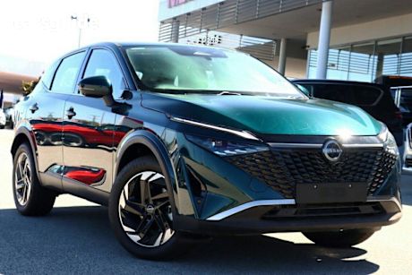 Blue 2025 Nissan Qashqai Wagon St-L