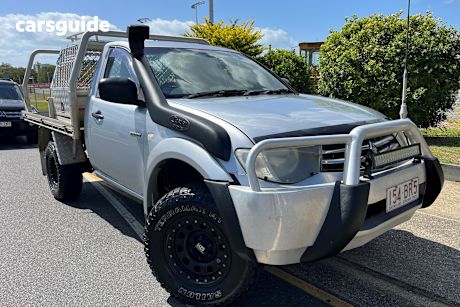Silver 2013 Mitsubishi Triton Cab Chassis Glx (4X4)
