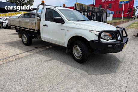 White 2017 Mitsubishi Triton Cab Chassis Glx