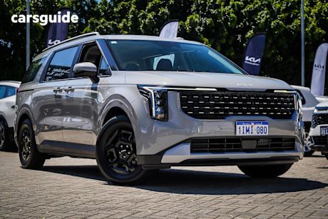 Silver 2025 Kia Carnival Wagon S