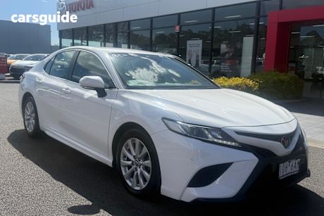 White 2018 Toyota Camry Sedan Ascent Sport