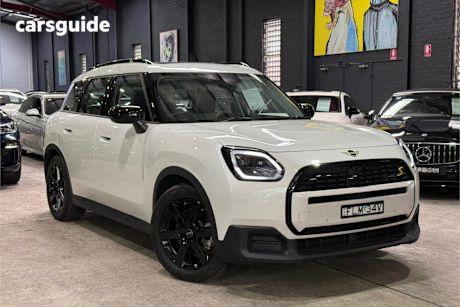 White 2024 Mini Countryman Wagon Se All4 Classic (Bev)