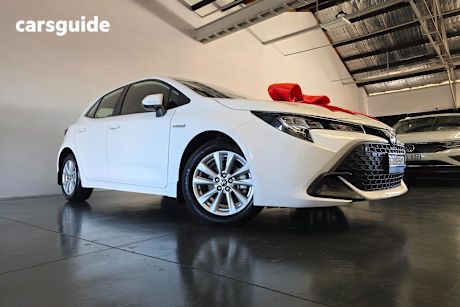 White 2022 Toyota Corolla Hatchback Ascent Sport Hybrid