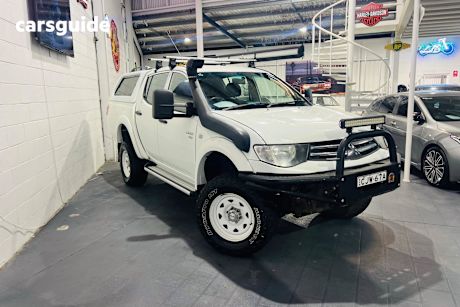 White 2012 Mitsubishi Triton Double Cab Utility Glx (4X4)