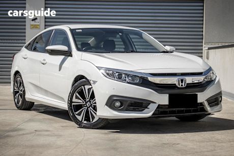 White 2017 Honda Civic Sedan Vti-L