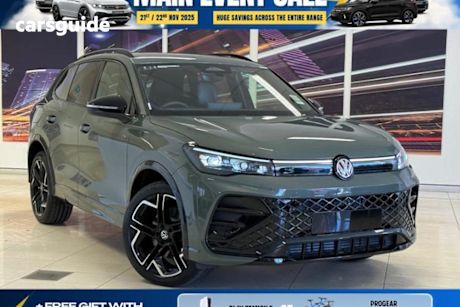 Green 2025 Volkswagen Tiguan Wagon 195Tsi R-Line