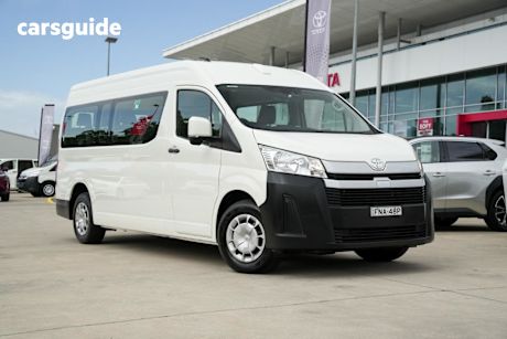 White 2023 Toyota HiAce Bus Slwb Commuter (12 Seats)