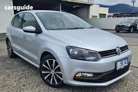 Silver 2017 Volkswagen Polo Hatchback 66 Tsi Trendline
