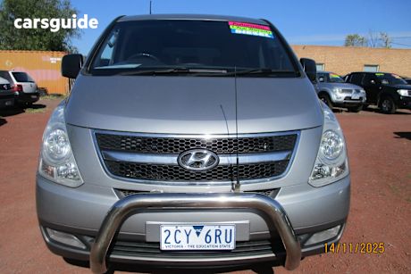 Silver 2015 Hyundai Imax Wagon